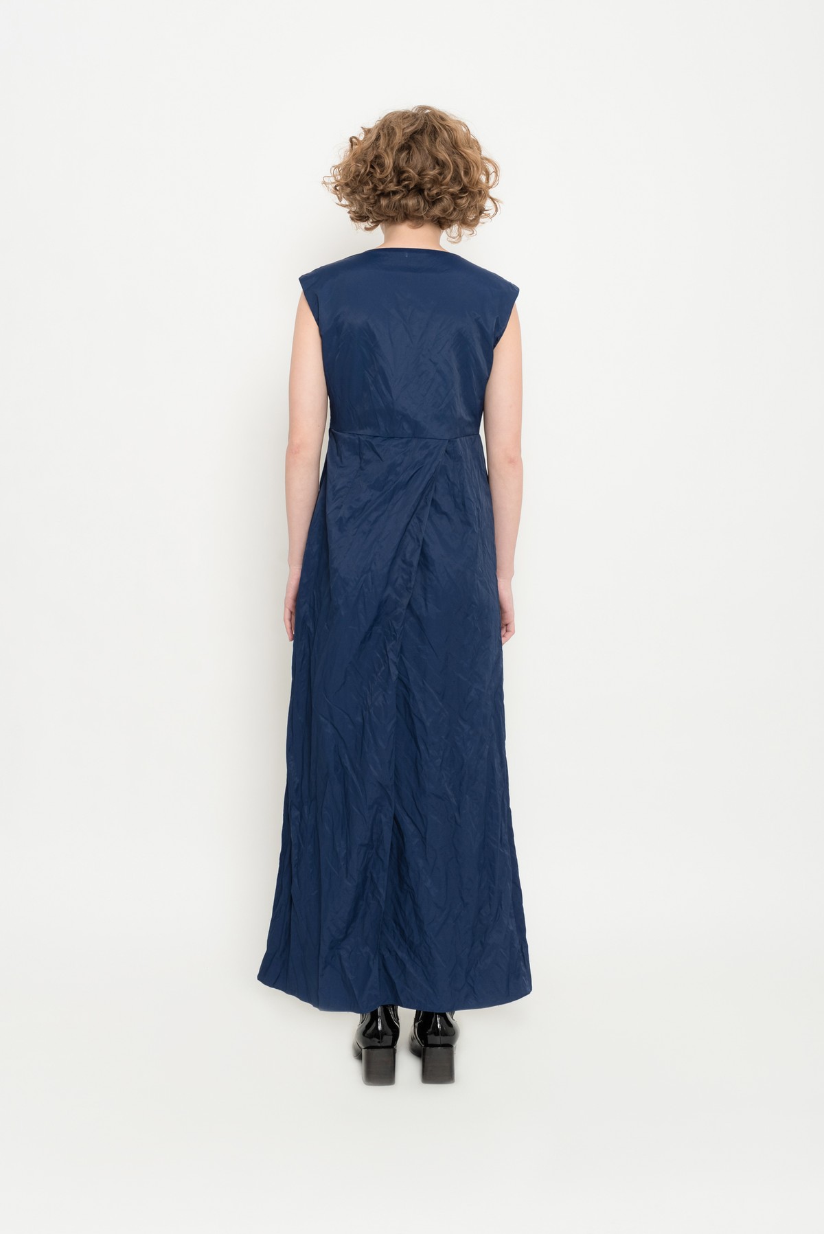 vestido longo com saia transpassada | long dress with overlapped skirt