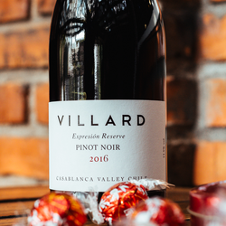 Villard Reserve Expresión Pinot Noir 2016 (750ml)