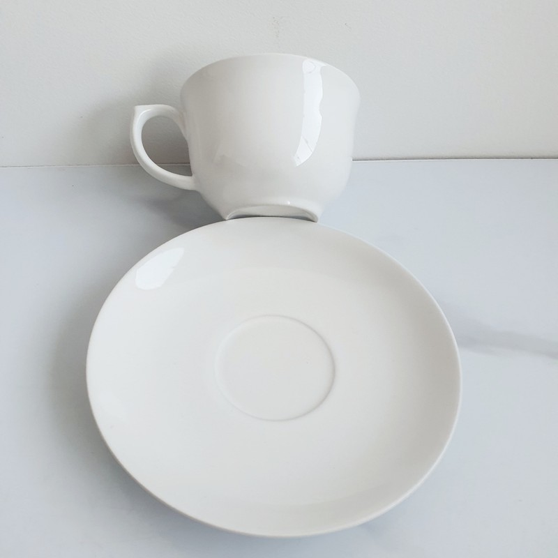 Xícara de Chá Com Pires de Porcelana White 240ml