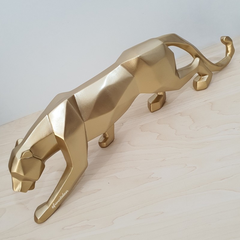 Escultura em Poliresina Leopardo Dourado Fosco